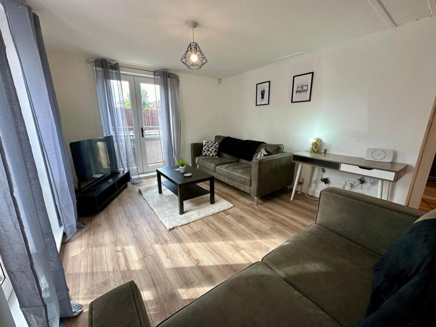 2Br City Side Apartment Belfast Extérieur photo